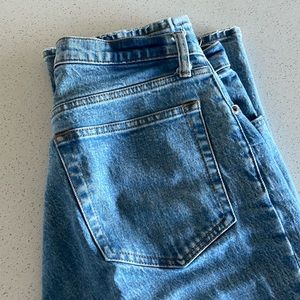 Abercrombie Curve Love 90s Straight High Rise Jeans